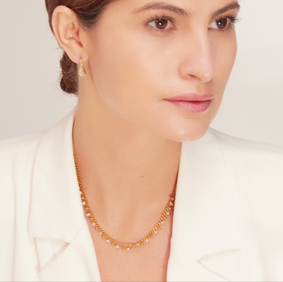 Shiny Diamonds Chain Necklace - Picture 5 of 5